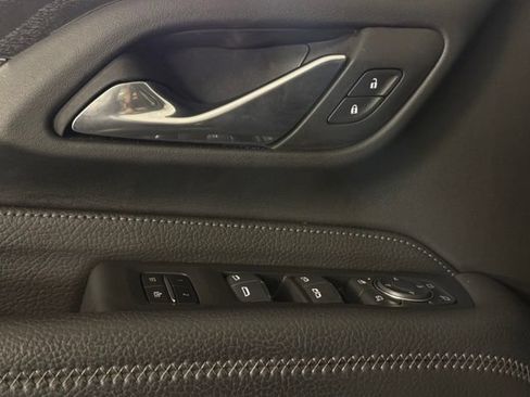 Used 2024 GMC Yukon Denali RWD image 18