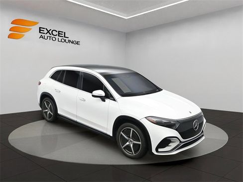 Used 2023 Mercedes-Benz EQS 580 4MATIC SUV image 76