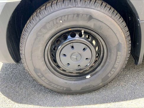 New 2025 Mercedes-Benz Sprinter 2500 image 9