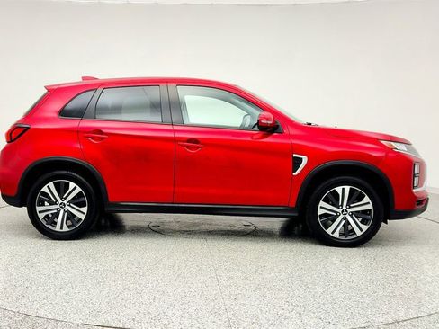 Used 2023 Mitsubishi Outlander Sport ES image 4