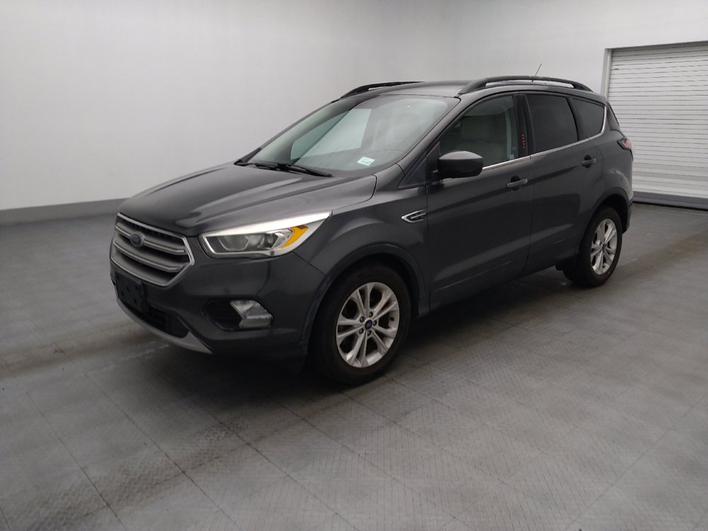 Used 2017 Ford Escape SE w/ SE Leather Comfort Package FWD image 2