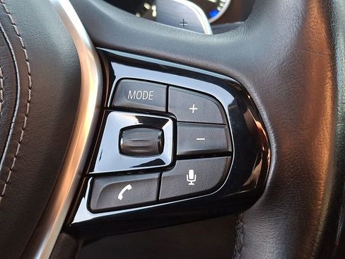 Used 2019 BMW 530i xDrive image 18