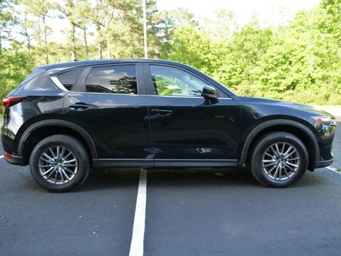 Used 2017 MAZDA CX-5 Touring w/ Preferred Equipment Package image 4