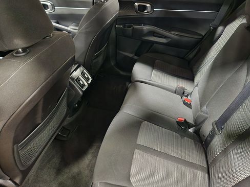 Used 2023 Kia Sorento LX image 52