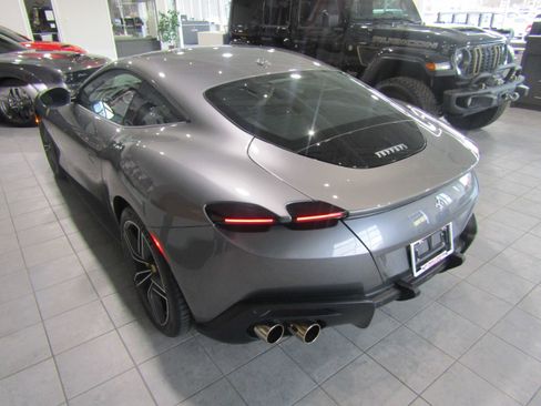 Used 2023 Ferrari Roma image 6