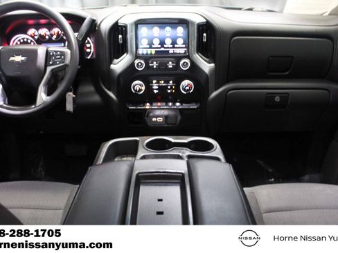 Used 2020 Chevrolet Silverado 1500 LT w/ LT Value Package AWD/4WD image 10