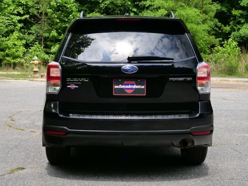 Used 2018 Subaru Forester 2.5i Premium w/ Protection Package #1 AWD/4WD image 17