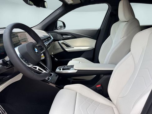 New 2026 BMW X2 xDrive28i w/ Technology Package AWD/4WD image 21