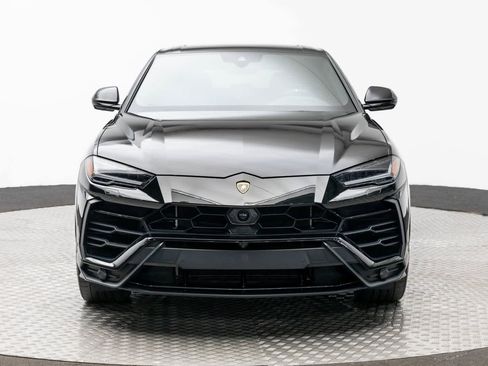 Used 2022 Lamborghini Urus image 6