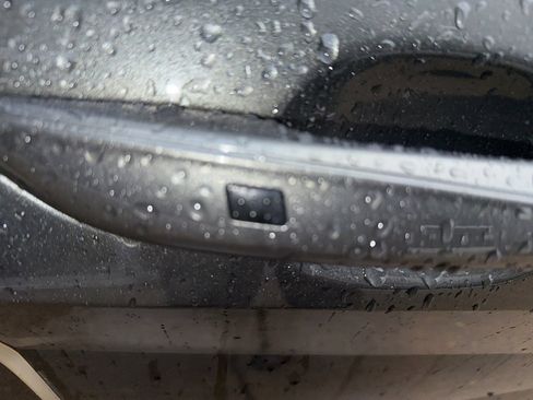 Used 2024 Hyundai Elantra SEL image 9