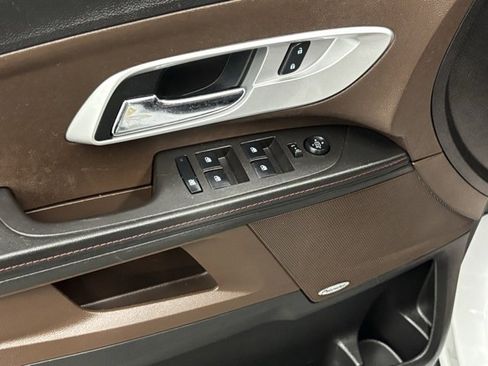 Used 2014 Chevrolet Equinox LTZ image 14