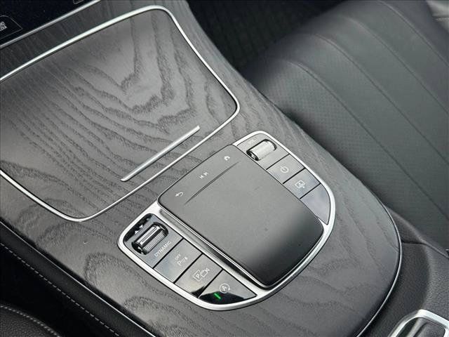 Used 2021 Mercedes-Benz E 350 4MATIC Sedan image 12