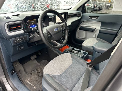 Used 2022 Ford Maverick XLT w/ Equipment Group 300A Standard image 9