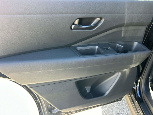 Certified 2024 Nissan Pathfinder S FWD image 19