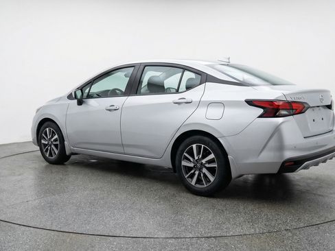 Used 2025 Nissan Versa SV FWD image 6