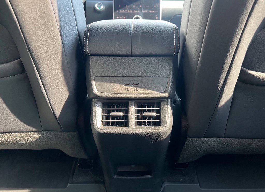 New 2027 GMC Terrain Elevation w/ Elevation Premium Package FWD image 23