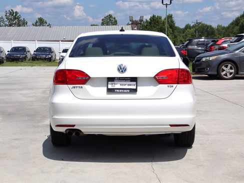 Used 2013 Volkswagen Jetta TDI FWD image 6