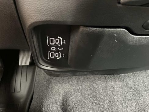 Used 2025 RAM 1500 Tradesman w/ Night Edition AWD/4WD image 30