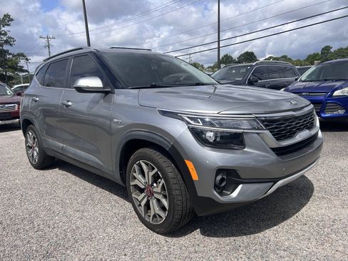 Used 2021 Kia Seltos S AWD/4WD image 3