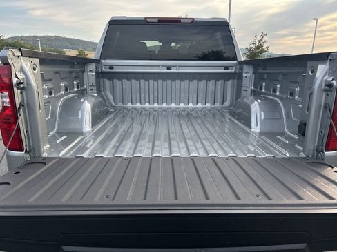 New 2026 Chevrolet Silverado 1500 LT image 9