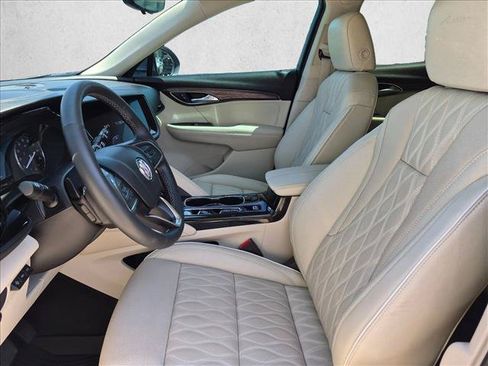 Used 2022 Buick Envision Avenir w/ Technology Package II FWD image 11