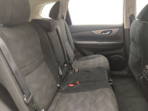 Used 2016 Nissan Rogue S image 19