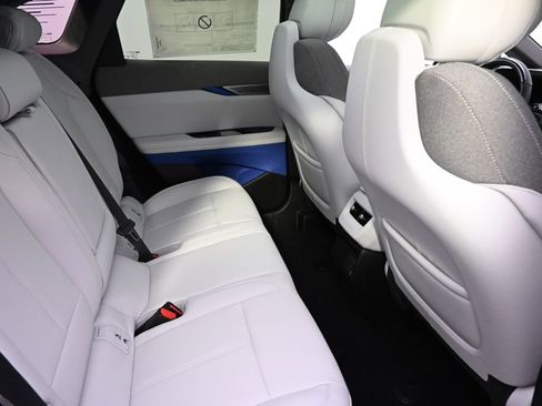 New 2025 Cadillac Optiq Luxury 1 w/ LPO, Floor Liner Package image 18