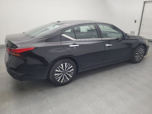 Used 2023 Nissan Altima 2.5 SV FWD image 10