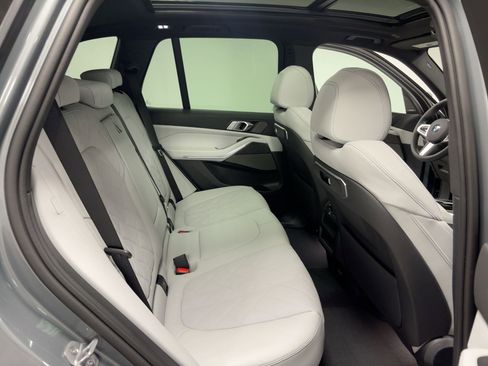 New 2026 BMW X5 sDrive40i w/ M Sport Package image 30