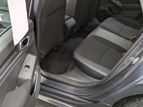 Used 2022 Honda Civic Sport image 19