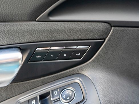 Used 2020 Porsche 718 Cayman image 11