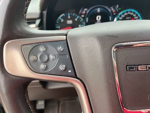 Used 2019 GMC Yukon Denali w/ Denali Ultimate Package RWD image 17