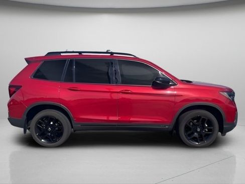 Used 2024 Honda Passport Black Edition image 6