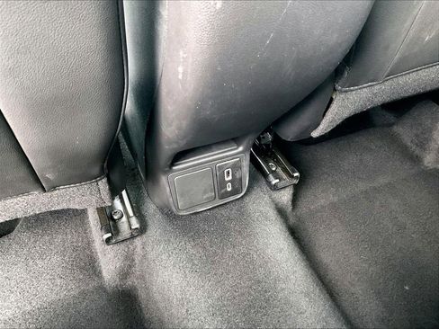 Used 2024 Buick Encore GX Sport Touring AWD/4WD image 25