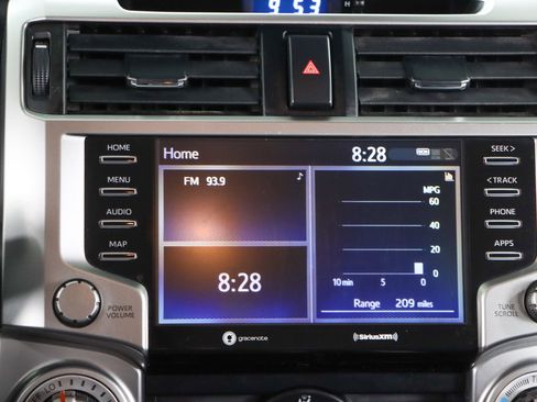Used 2021 Toyota 4Runner SR5 AWD/4WD image 20