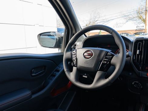 New 2026 Nissan Frontier PRO-4X w/ Tow Package AWD/4WD image 11