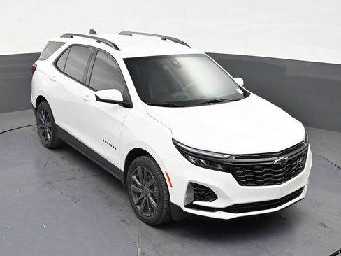 Used 2024 Chevrolet Equinox RS FWD image 17