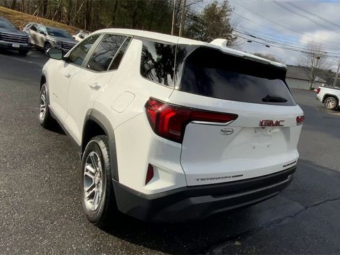 Used 2025 GMC Terrain Elevation image 8