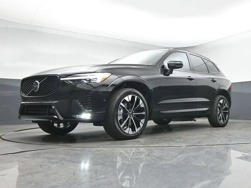 New 2026 Volvo XC60 B5 Plus w/ Protection Package Premier AWD/4WD image 40