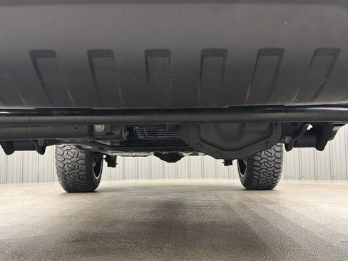 Used 2025 Jeep Wrangler Unlimited Sahara w/ Safety Group image 15