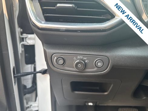 Used 2022 Chevrolet TrailBlazer LT AWD/4WD image 19
