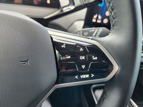 Used 2023 Volkswagen ID.4 Pro S image 19