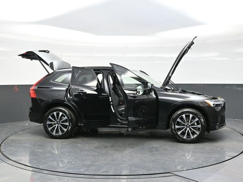Used 2025 Volvo XC60 B5 Plus w/ Climate Package AWD/4WD image 45