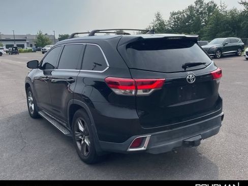 Used 2017 Toyota Highlander Limited Platinum AWD/4WD image 3