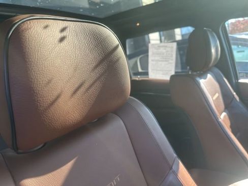 Used 2017 Jeep Grand Cherokee Summit w/ Platinum Series Group image 20