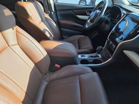 Used 2019 Subaru Ascent Touring w/ Popular Package #2 AWD/4WD image 4