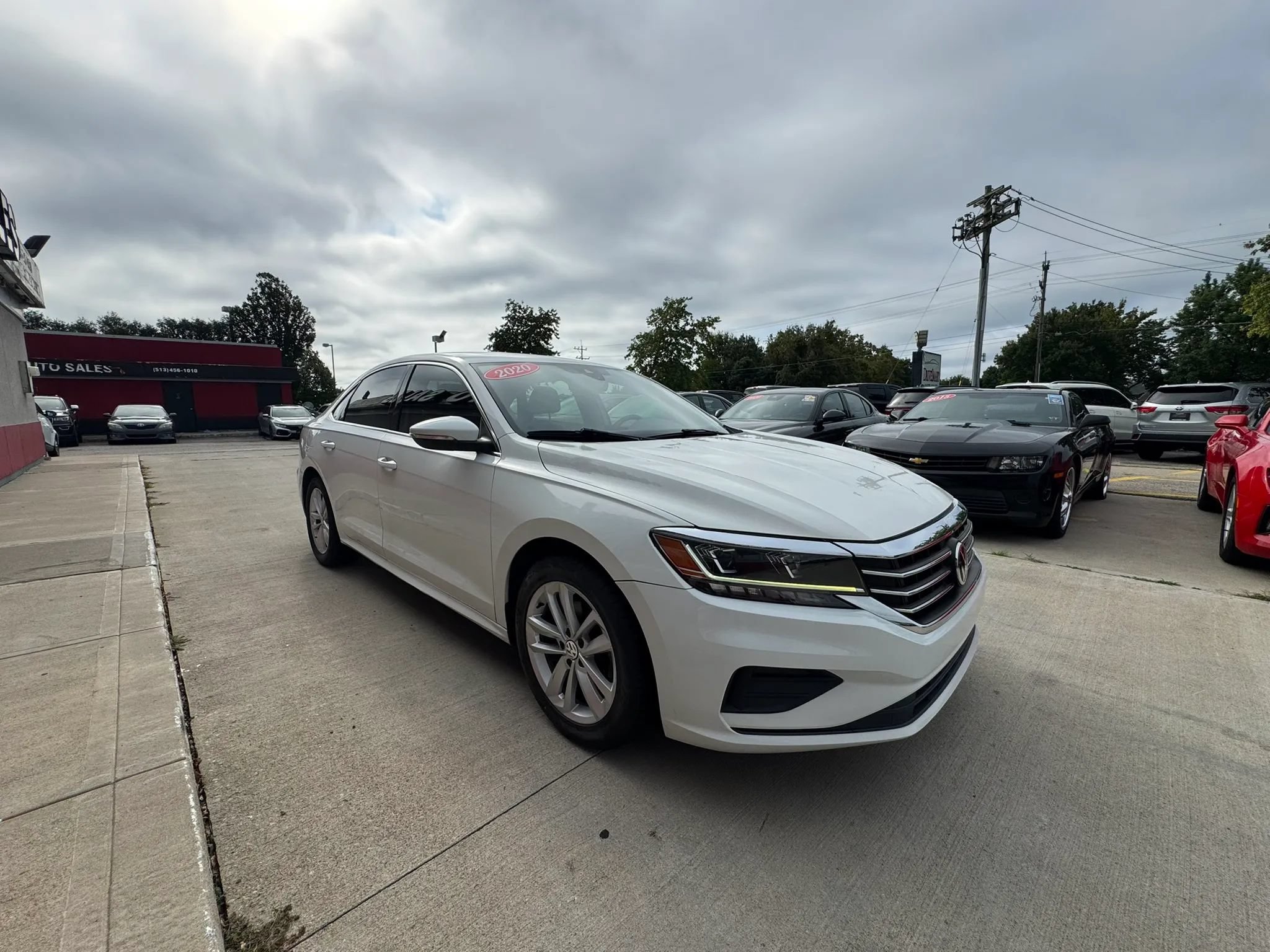 Used 2020 Volkswagen Passat 2.0T SE FWD image 4