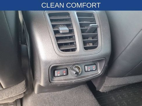 Used 2010 Ford Taurus Limited FWD image 14