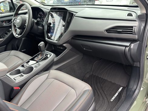 Certified 2025 Subaru Crosstrek 2.5i Limited image 10