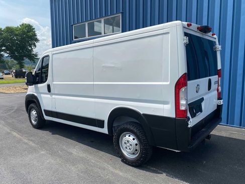 Used 2023 RAM ProMaster 2500 FWD image 4